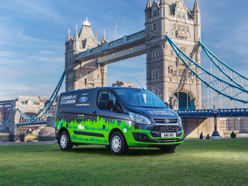 Ford выведет на улицы Лондона гибридные фургоны Transit - «Автоновости»