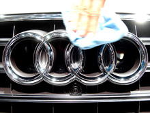 Audi, Mercedes и BMW заморозили открытие новых автосалонов в Москве - «Автоновости»