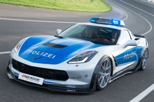Немецкие тюнеры построили полицейский Chevrolet Corvette  - «Авто тюнинг»