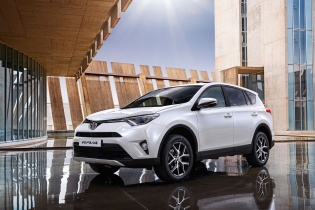 Новый Toyota RAV4 уже появился на рынке Украины  - «Автосалоны»