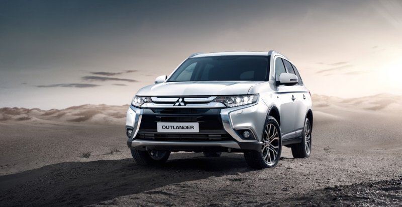 Доступный в России Mitsubishi Outlander стал более экологичным  - «Автоновости»