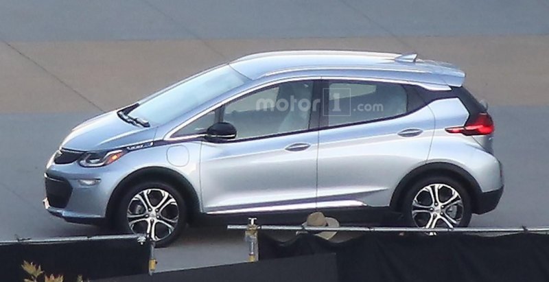 Электрический Chevrolet Bolt замечен папарацци во время фотосессии в Палм-Спрингс  - «Автоновости»