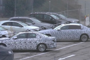 В Сети появилось фото удлиненной версии Mercedes-Benz E-Class  - «Авто Мир»