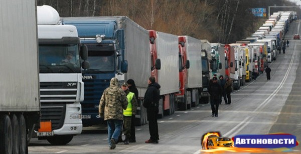 Власти Киева ограничили въезд грузовиков в город - «Автоновости»