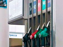 Цены на бензин в России снижаются третью неделю подряд - «Автоновости»