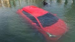 Потрачено: автомобильный навигатор завез девушку на дно озера - «Автоновости»