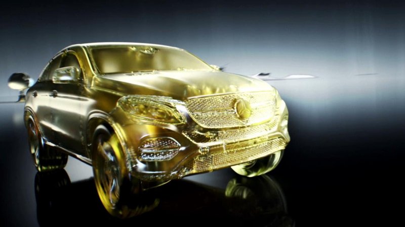 Outperform, outlast, outshine: Mercedes-Benz Engine Oil – Mercedes-Benz original.  - «видео»