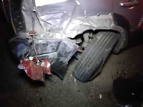 «Toyota» протаранила три автомобиля, в том числе полицейский «Hyundai»  - «происшествия видео»