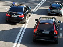 Сенатор предложил сократить число служебных машин в бюджетных учреждениях на 60-70% - «Автоновости»