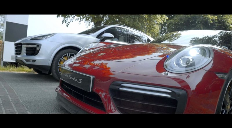 Cayenne Turbo S vs 911 Turbo S on the Goodwood Hillclimb  - «видео»