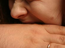 Задержанная в Минске пьяная россиянка покусала гаишников и чуть не съела протокол - «Автоновости»