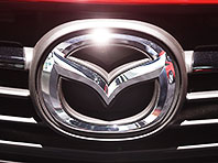 В интернете обсуждают фотографии обновленного хэтчбека Mazda3 - «Автоновости»