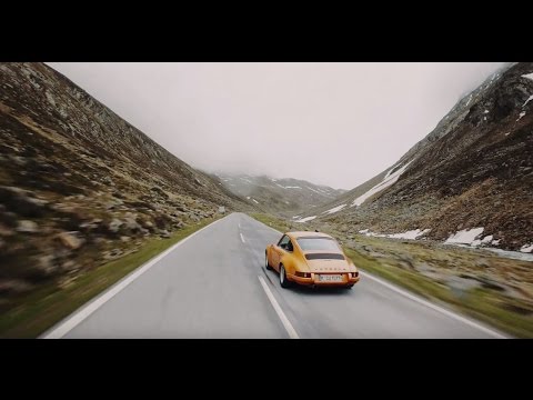 CURVES Magazine – Soulful driving with 9 Porsche models in the Swiss and Italian Alps.  - «видео»
