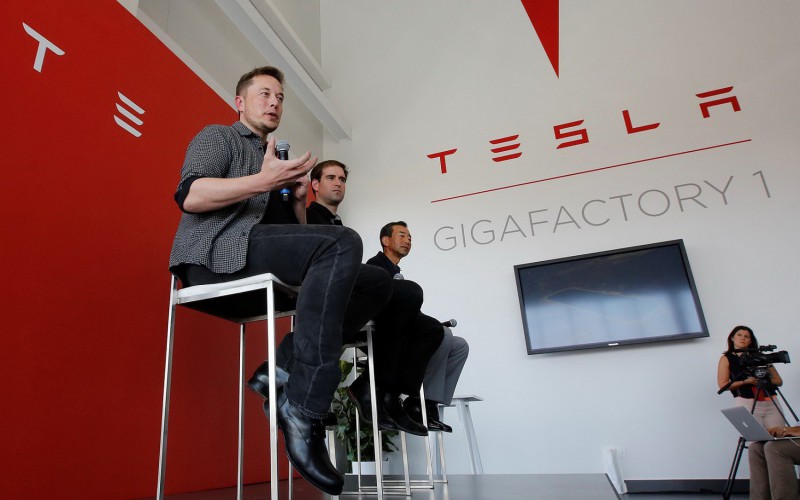 Tesla не остановится на одной «Гигафабрике»: видео - «Видео»