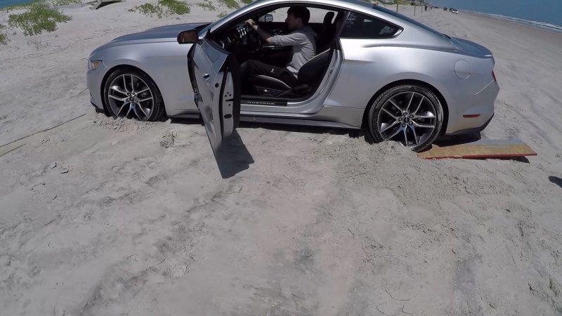 Блог из Америки! Ругаемся, застряли на Мустанге  - «видео»