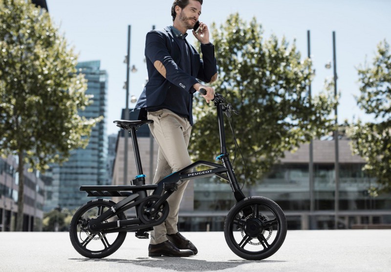 Peugeot презентует свой первый складной электрической велосипед - «Автоновости»