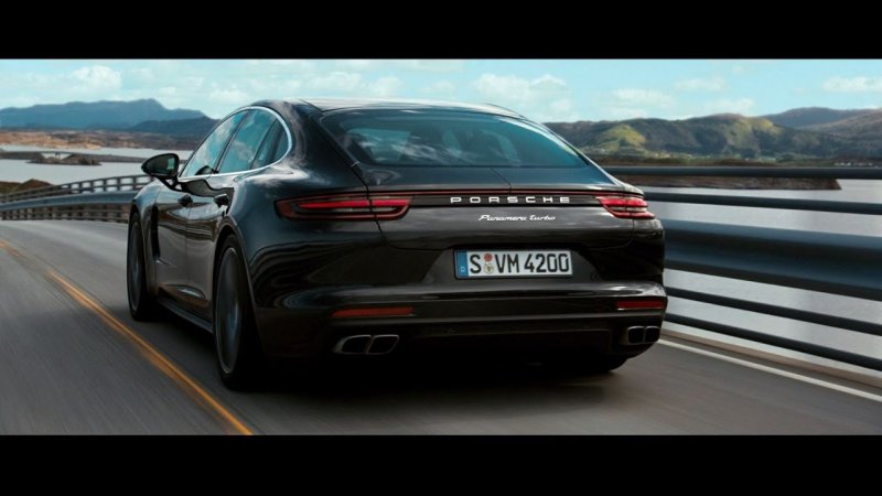 The new Panamera with Porsche InnoDrive – Experience built-in.  - «видео»