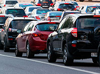 Ученые предложили ГИБДД изменить правила дорожного движения для борьбы с пробками - «Автоновости»