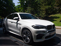 Жительница Белоруссии крайне неудачно съездила в Польшу: на границе у нее конфисковали BMW X6, угнанный в России - «Автоновости»