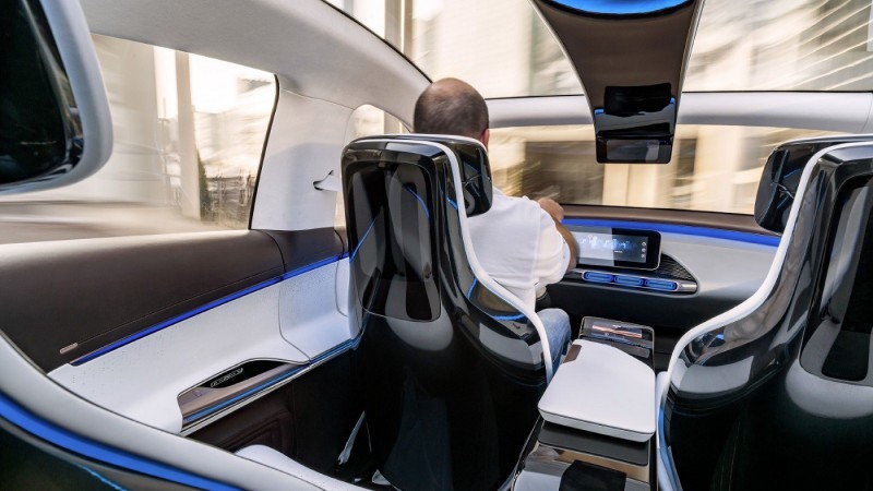 Daimler потратит на разработку электромобилей $11 млрд - «Автоновости»