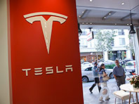 Tesla выплатит компенсации владельцам, недовольным скоростными качествами электромобилей - «Автоновости»