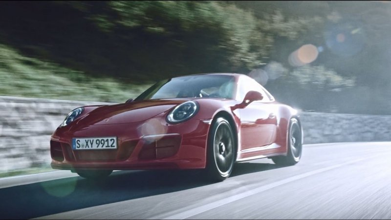 The new 911 GTS models in motion.  - «видео»