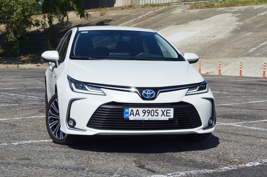 Тест-драйв Toyota Corolla Hybrid — антидизель - «Тест-драйвы»