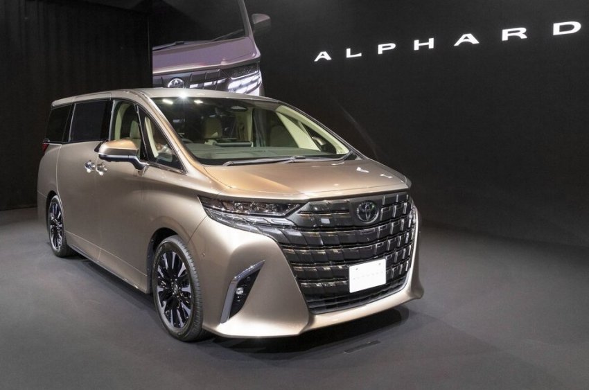 Звезда пленительного счастья: приветствуем минивэн Toyota Alphard нового поколения - «Автоновости»