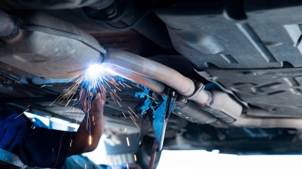 Как недорого и эффективно отремонтировать глушитель?