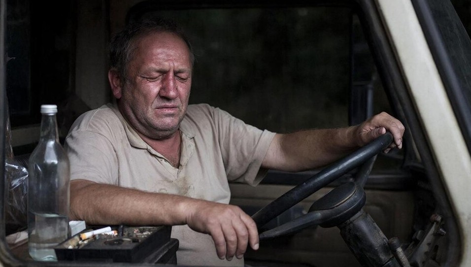 Блог водителя мусоровоза. Почему водилы бухают? - «Автоновости»